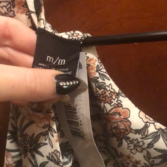 Romper - Picture 2 of 3